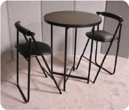 Bistro table with 2 stools